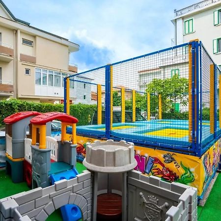Hotel Gambrinus - Valentini Family Village Bellaria-Igea Marina Zewnętrze zdjęcie